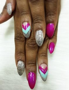 graphic nails